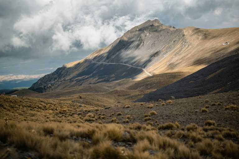 10 Stunning Hikes in Patagonia That Will Take Your Breath Away