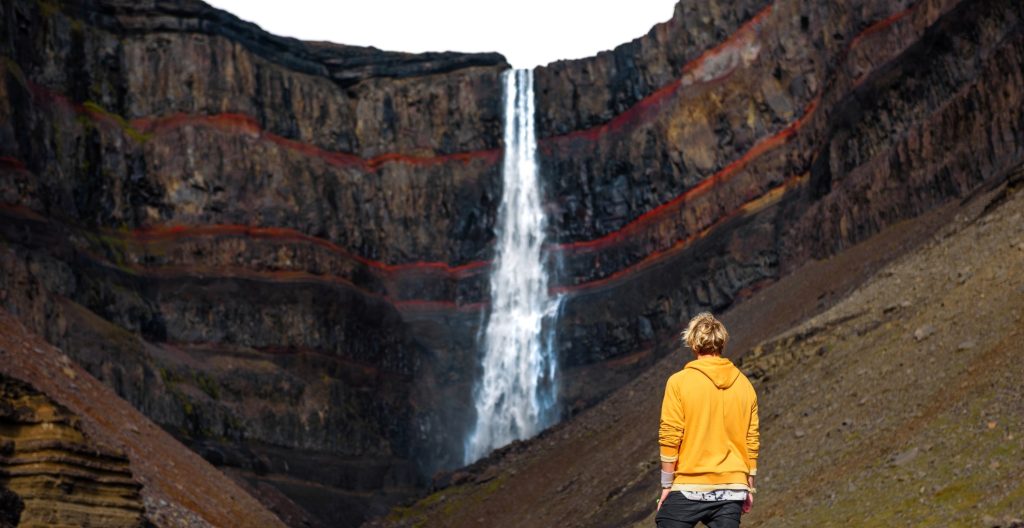 10 Breathtaking Waterfalls in Iceland